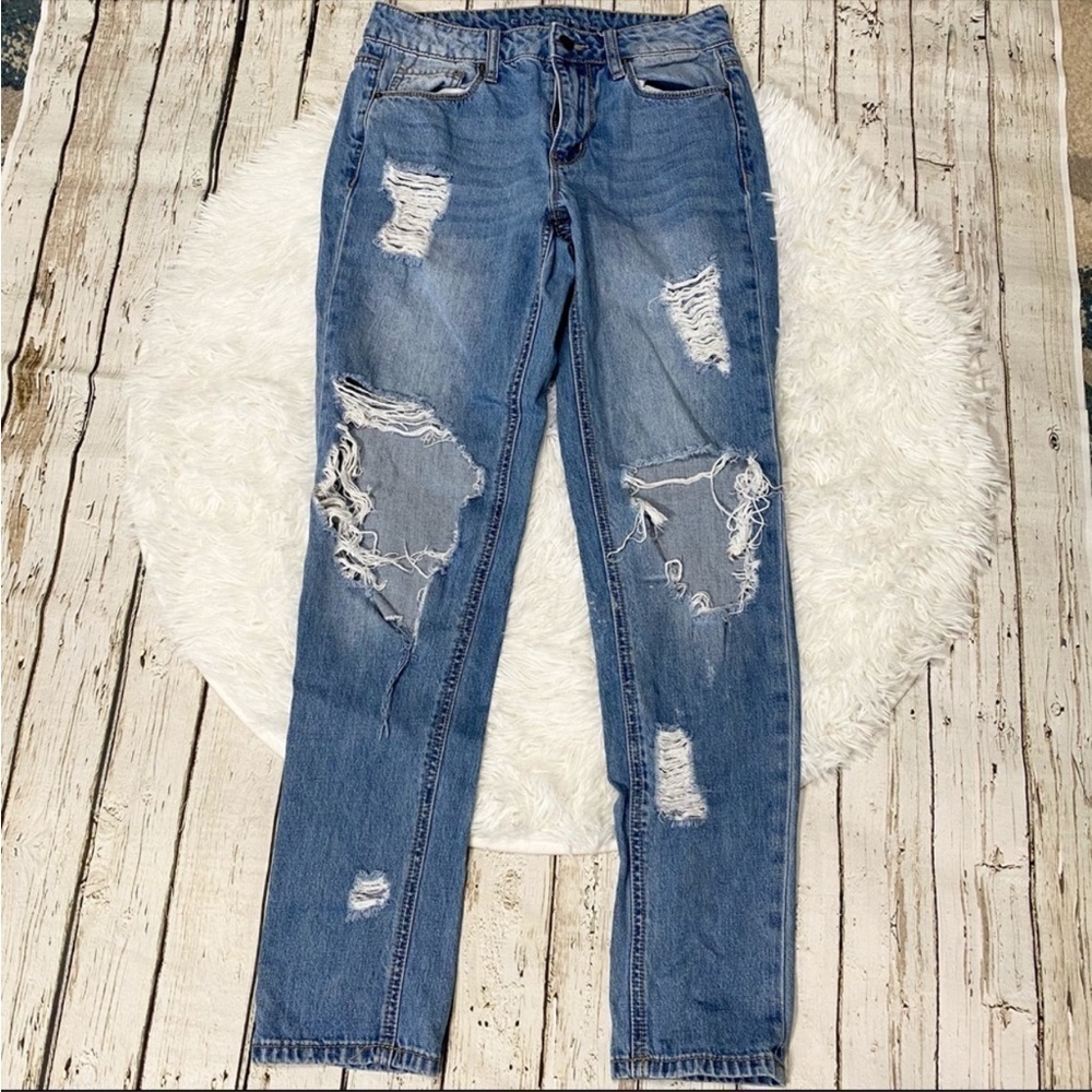Empyre Easton boyfriend distressed ripped jeans size 0 relaxed low rise